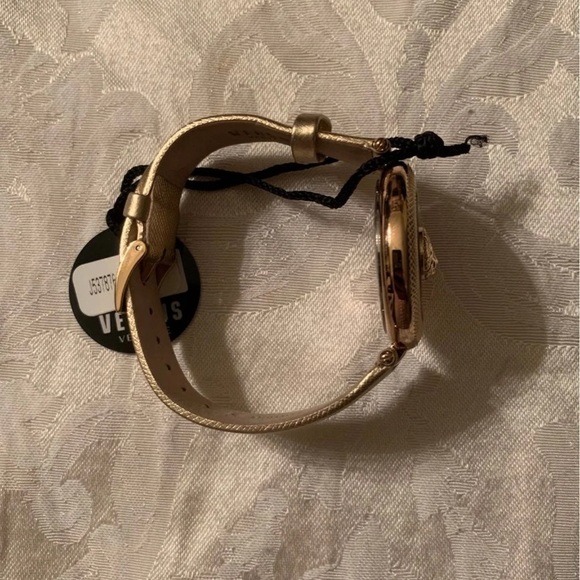 Versus Versace Watch *new battery* main image 7